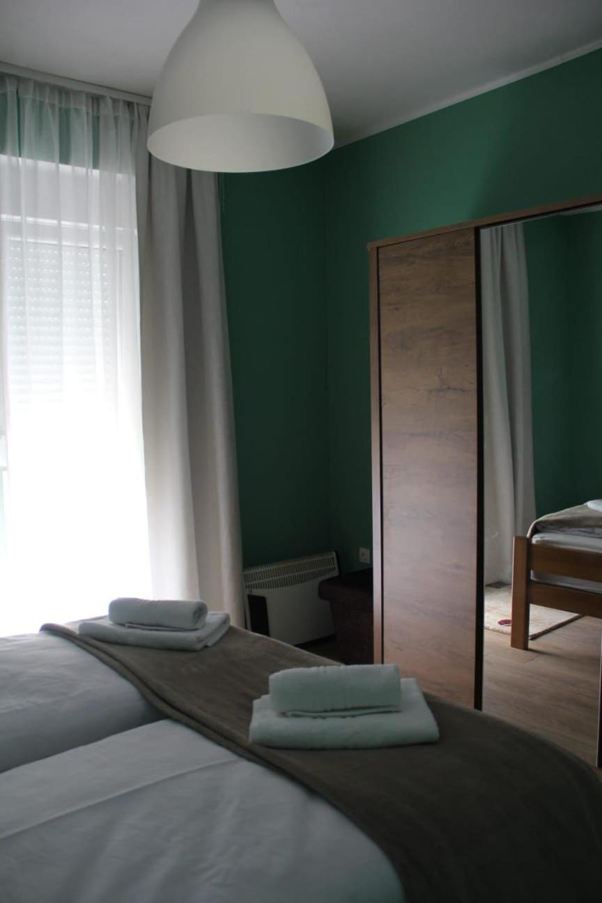 Apartman Lilium Knin Luaran gambar